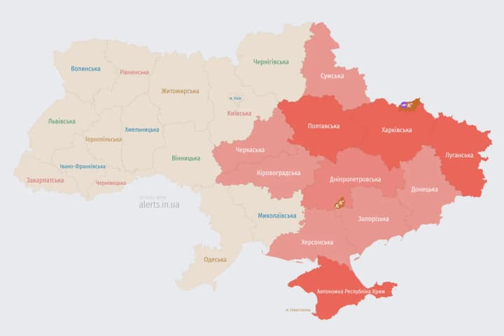 an-explosion-occurs-in-dnipro-after-a-threat-warning