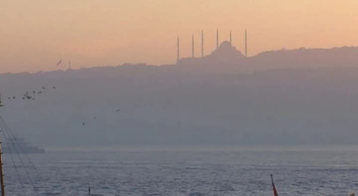 velycheznyi-tanker-zablokuvav-rukh-u-prototsi-bosfor-cherez-tekhnichnu-nespravnist