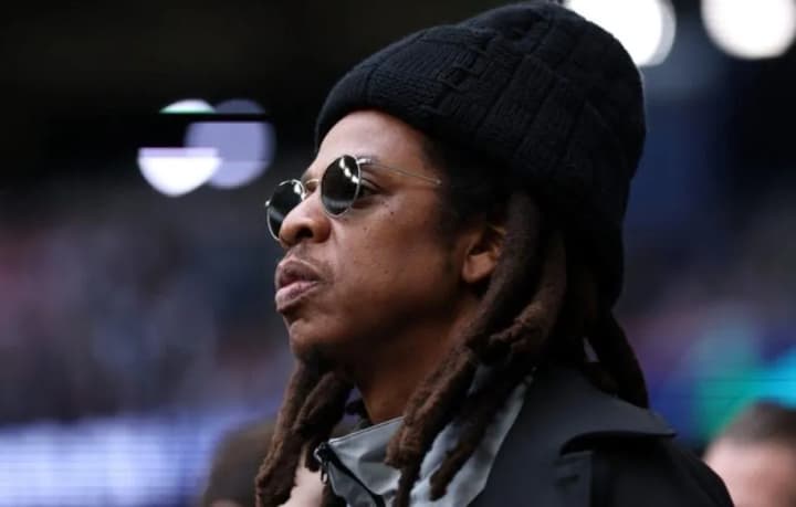 sud-razreshil-istitse-po-delu-ob-iznasilovanii-jay-z-ostavatsya-anonimnoi