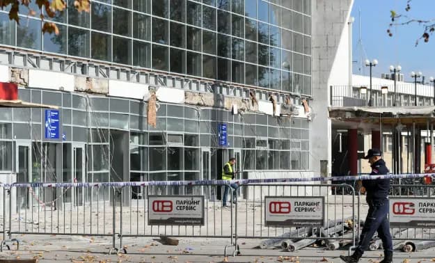 obval-dakhu-na-vokzali-v-serbii-vysunuto-zvynuvachennia-13-osobakh-sered-yakykh-eksministr-transportu