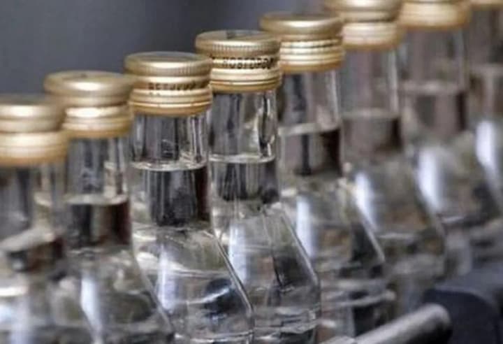 novyi-podatok-dlia-vyrobnykiv-spyrtu-shcho-zminyt-pidpysanyi-zelenskym-zakon