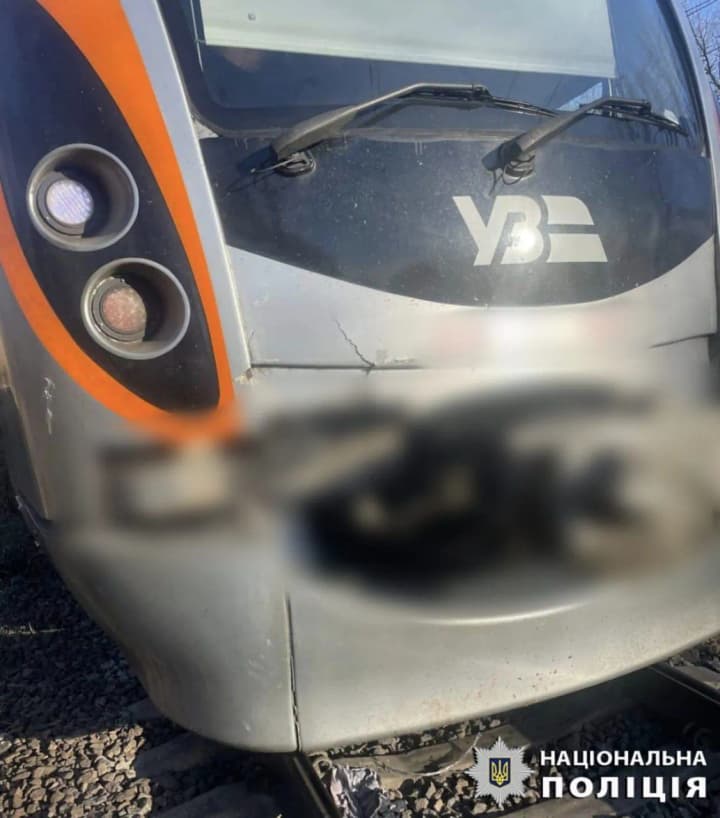 potiah-kyiv-varshava-na-smert-zbyv-khloptsia