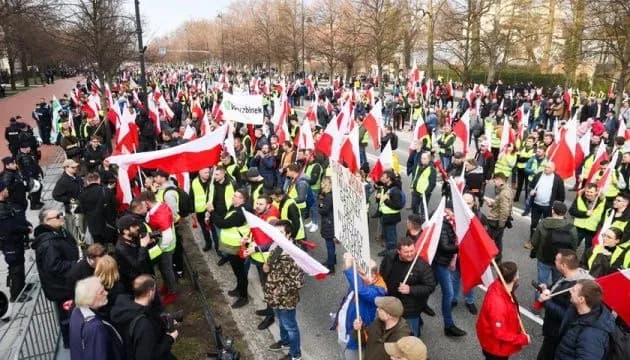 polish-farmers-are-preparing-a-large-scale-protest-in-warsaw-one-of-the-demands-is-to-stop-imports-from-ukraine