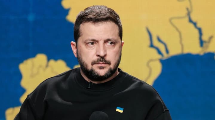 this-is-bullsht-zelensky-says-he-asked-us-to-impose-sanctions-on-russia-before-full-scale-invasion