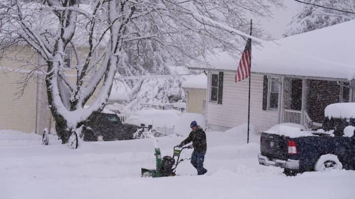 snezhnaya-burya-nadvigaetsya-na-ssha-pod-ugrozoi-60-mln-chelovek