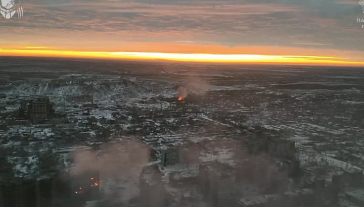 misto-u-vohni-yak-vyhliadaie-toretsk-na-donechchyni