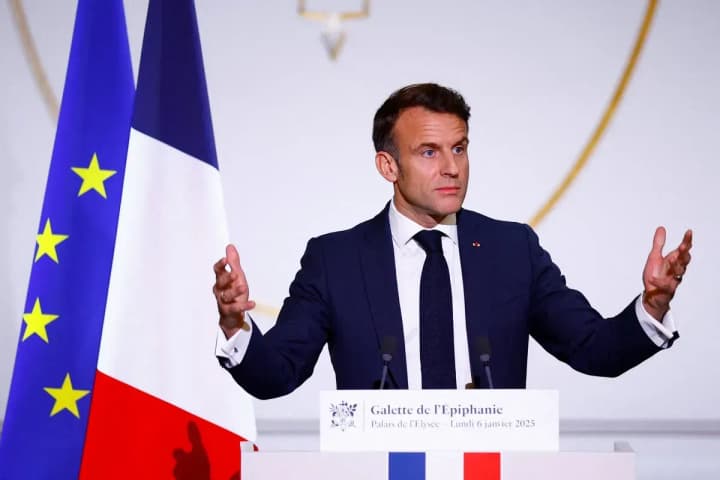 macron-warns-that-irans-nuclear-program-is-close-to-the-point-of-no-return