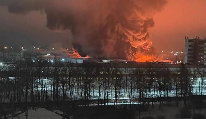 voennie-obekti-rf-pod-prikritiem-grazhdanskikh-predpriyatii-atakovani-dronami-rukovoditel-tspd-pri-snbo