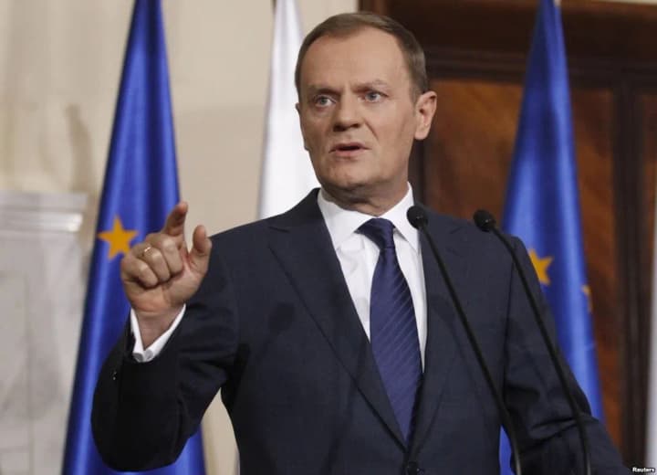 ye-rishennia-tusk-zaiavyv-pro-proryv-shchodo-ekshumatsii-zhertv-volynskoi-trahedii