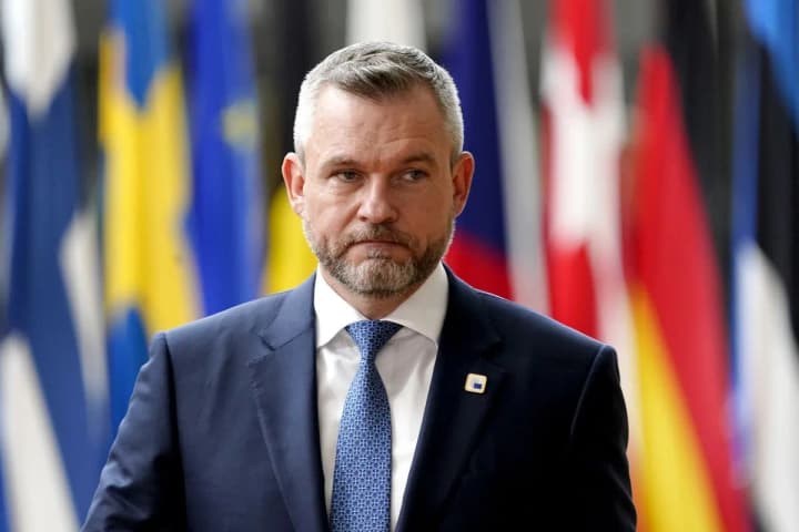 let-them-not-be-angry-slovak-president-refuses-to-visit-ukraine-due-to-gas-transit-shutdown