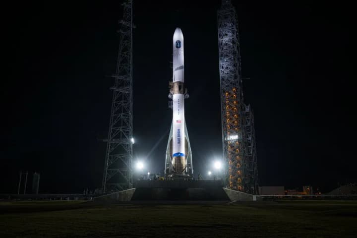 bezos-blue-origin-delays-first-launch-of-new-glenn-rocket-ready-to-challenge-musks-spacex