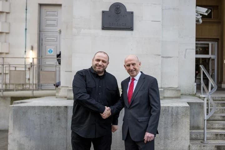 britaniya-prodolzhit-voennuyu-i-ekonomicheskuyu-pomoshch-ukraine-v-2025-godu-umerov