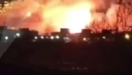 in-saratov-a-refinery-which-used-to-be-the-first-in-the-rosneft-company-is-on-fire