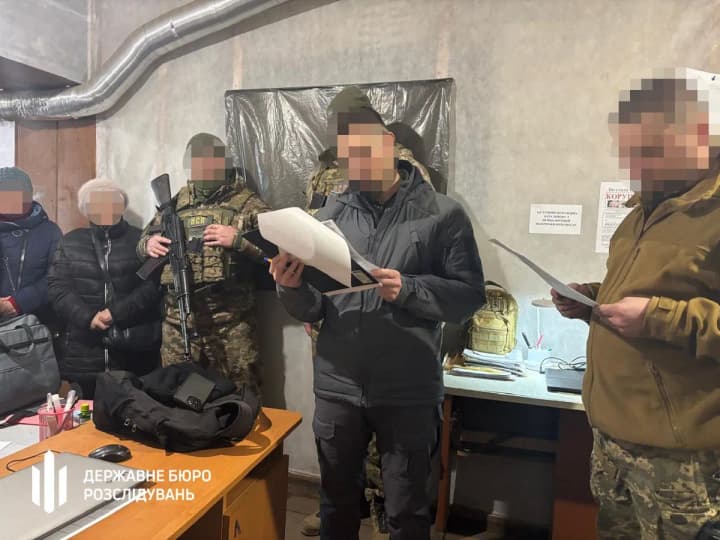 provided-increased-payments-to-wife-for-fictitious-participation-in-hostilities-sbi-serves-suspicion-notice-to-ex-tro-officer