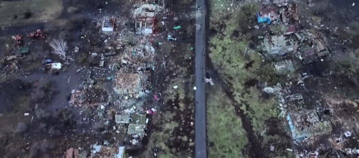 rosiiany-vypalyly-svoie-zh-selo-na-kurshchyni-motoroshni-kadry