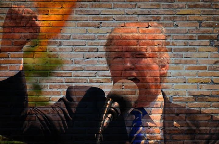 ofitsiinyi-memkoin-trampa-zaluchyv-miliardy-dolariv-za-licheni-hodyny-coindesk