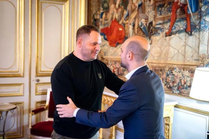 yermak-proviv-u-paryzhi-vazhlyvi-perehovory-shchodo-pidtrymky-ukrainy