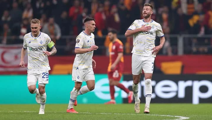 pershi-ochky-v-lizi-yevropy-kyivske-dynamo-vyrvalo-nichyiu-u-halatasaraia