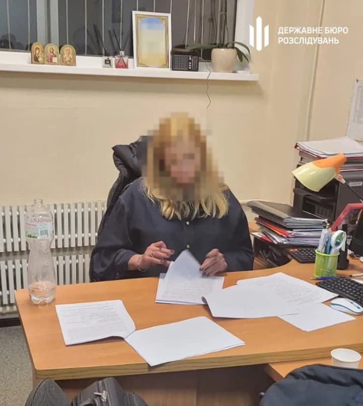 extorted-up-to-dollar5000-from-businesses-for-services-kharkiv-tax-official-caught-in-the-scheme