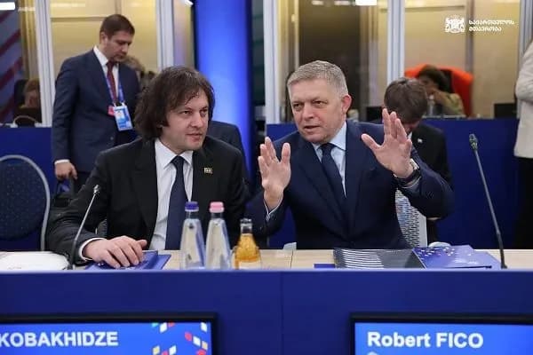 they-are-coordinated-with-one-hand-kobakhidze-speaks-about-protests-in-georgia-and-slovakia