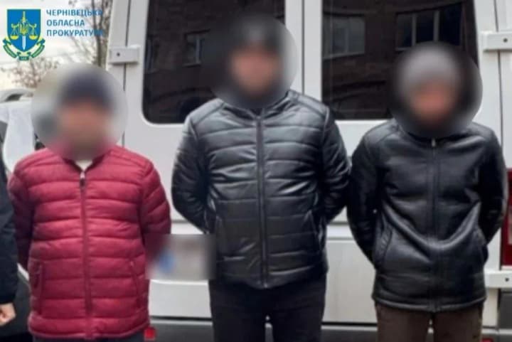 in-bukovyna-a-local-deputy-is-suspected-of-smuggling-men-abroad