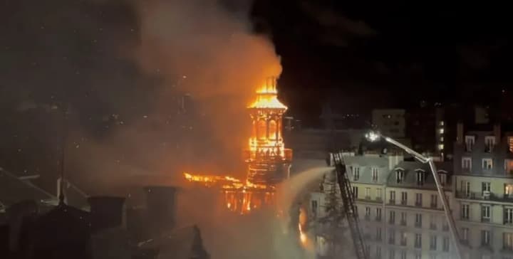fire-destroys-nineteenth-century-bell-tower-in-paris