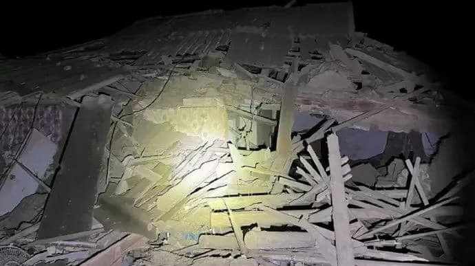 droni-rf-atakovali-chernigov-povrezhdeni-zhilie-doma