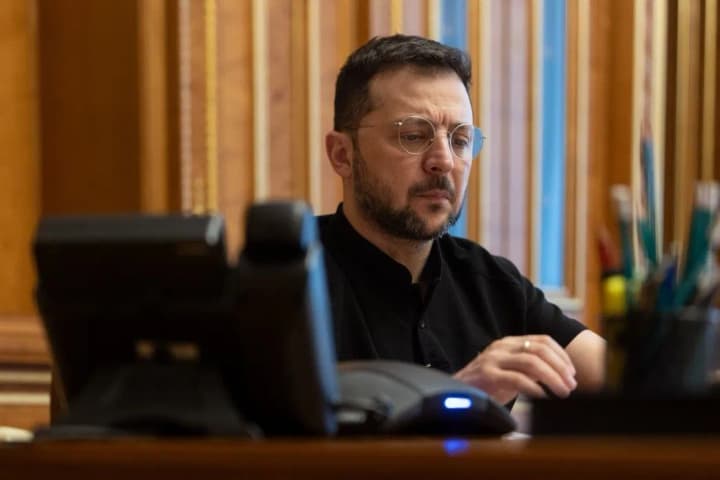 zelenskyy-discusses-maintaining-partnership-with-trump-with-israeli-pm