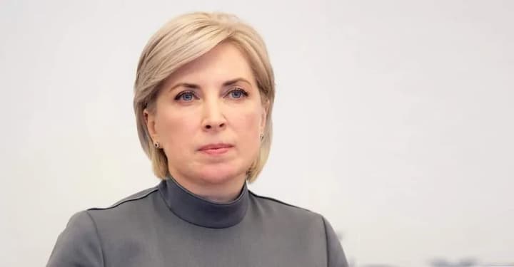 pauza-ne-mozhe-ne-bentezhyty-v-op-vidreahuvaly-na-pryzupynennia-finansuvannia-usaid