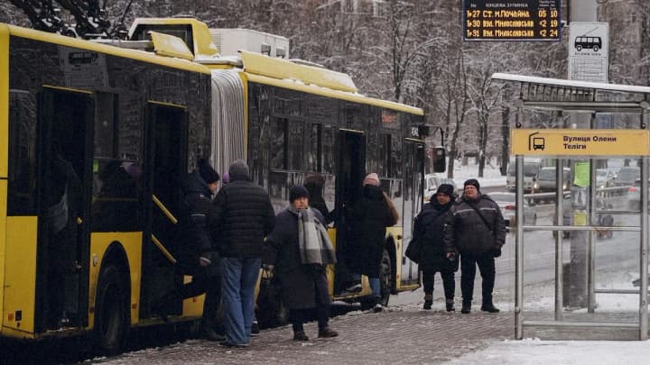 kgva-initsiiruet-peresmotr-resheniya-ob-ostanovke-transporta-vo-vremya-trevog