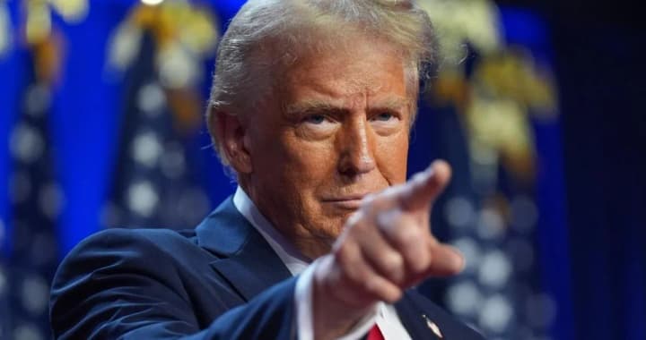 tramp-snova-prigrozil-briks-100percent-poshlinoi-yesli-oni-vvedut-sobstvennuyu-valyutu-reuters