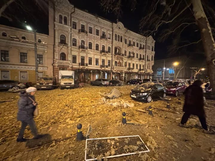 missile-strike-on-odesa-much-destruction-in-the-unesco-protected-area-some-wounded
