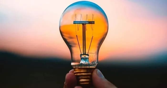 part-of-a-russian-missile-crashes-in-lipetsk-region-leaving-hundreds-of-homes-without-power