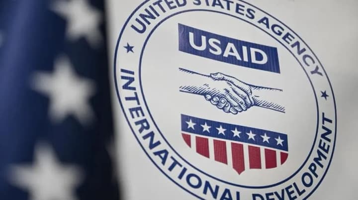 dvukh-dolzhnostnikh-lits-usaid-otpravili-v-otpusk-iz-za-otkaza-peredat-sekretnie-dokumenti-komissii-maska