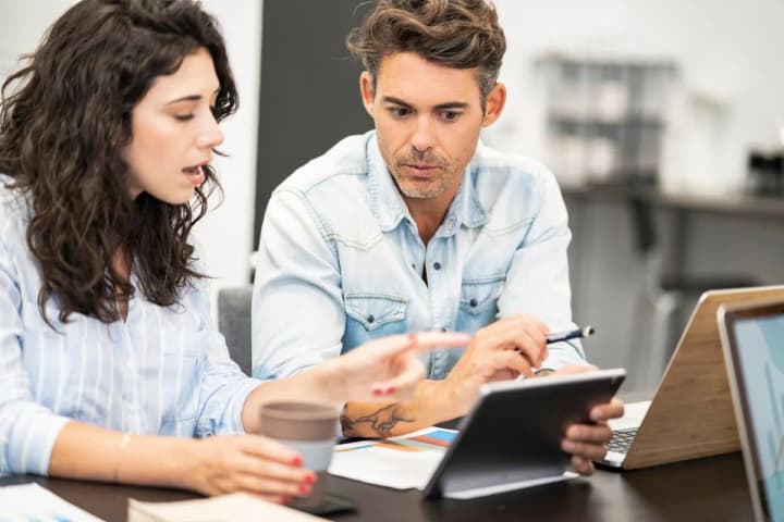 finansovie-voprosi-v-otnosheniyakh-kak-reshat-konflikti-i-podderzhivat-partnera