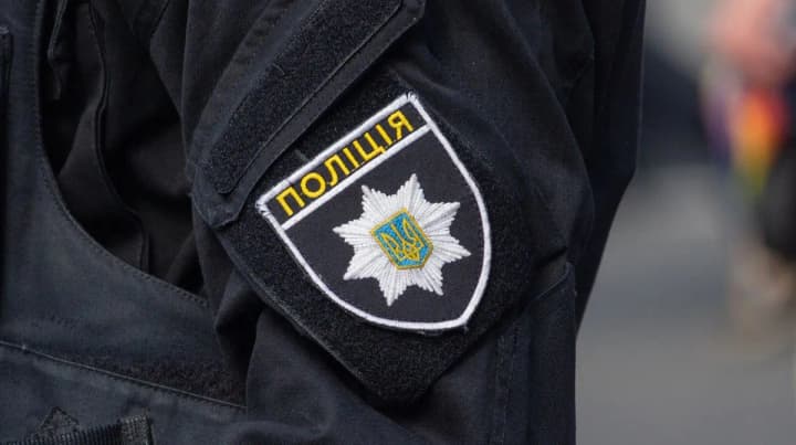 izbienie-nesovershennoletnei-na-oboloni-kakoe-nakazanie-primenyat-k-devushkam-uchastnitsam-intsidenta