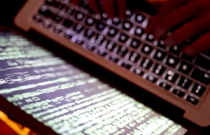 fraudsters-send-fake-messages-about-pension-increases-in-2025