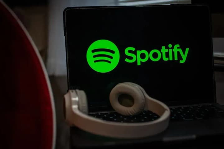 spotify-earned-annual-profit-for-the-first-time-and-exceeded-expectations-in-terms-of-the-number-of-users-the-companys-shares-jumped