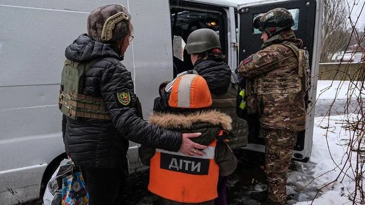 forced-evacuation-of-children-in-12-villages-of-donetsk-region