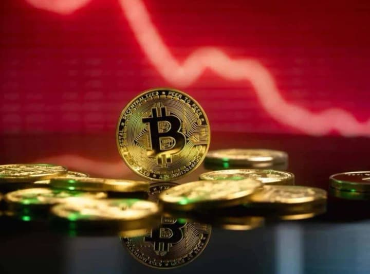 bitkoin-vtrachaie-pozytsii-tsina-znyzylasia-do-dollar976-tysiach-na-tli-heopolitychnoi-napruzhenosti