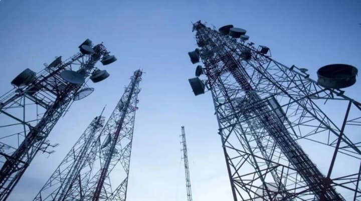 zviazok-pid-chas-blekautiv-chomu-mobilni-operatory-ne-vykonaly-vymohy-ntsu