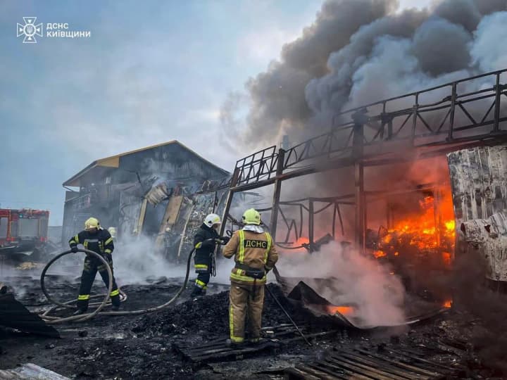 large-scale-fire-broke-out-in-a-waste-management-center-near-kyiv-details