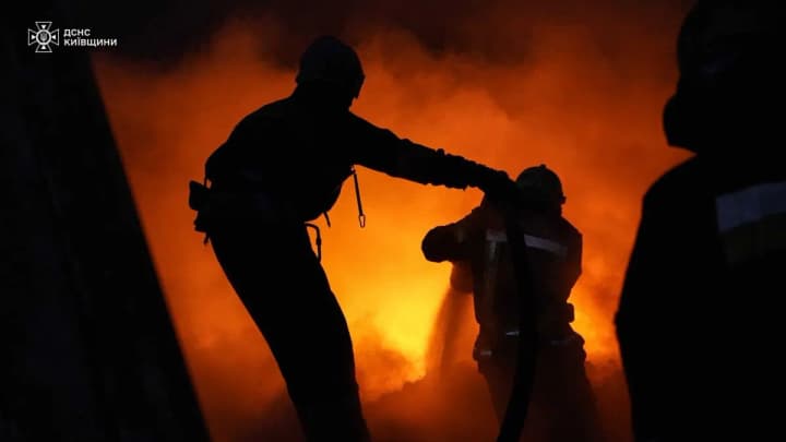 large-scale-fire-extinguished-at-waste-management-center-near-kyiv