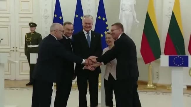 synkhronizatsiia-z-yevropeiskoiu-enerhosystemoiu-baltiiski-krainy-zrobyly-istorychnyi-krok-u-sferi-enerhetyky