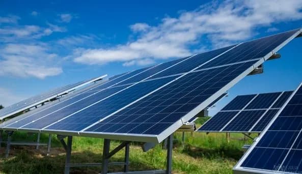 kytai-skorochuie-pidtrymku-zelenoi-enerhetyky