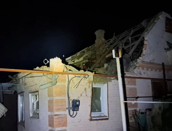 russian-army-shells-nikopol-two-women-injured-and-hospitalized