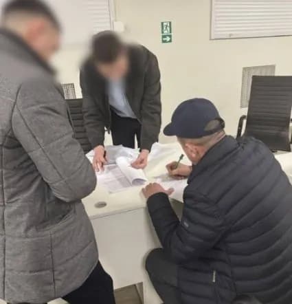 ex-mp-and-his-sons-re-registered-business-in-the-occupied-territories-and-paid-taxes-to-the-russian-budget-national-police