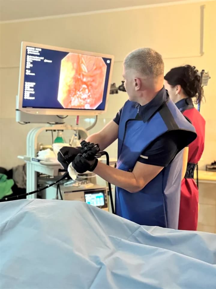 udalenie-dobrokachestvennikh-novoobrazovanii-zhkt-v-tsentre-shalimova-rasskazali-o-miniinvazivnom-metode