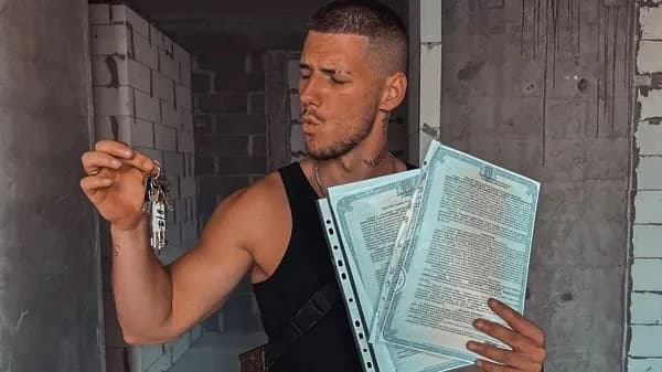 scandalous-blogger-voloshins-villa-in-bali-for-dollar370-thousand-flooded