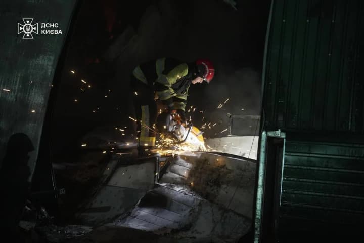 u-dsns-povidomyly-pro-naslidky-balistychnoi-ataky-rf-na-kyiv